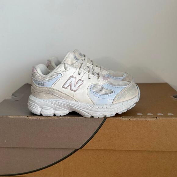 New Balance 2002 R Sea Salt/Pink/Ice Blue Toddler Sneakers - SZ 9 C - Picture 2 of 13